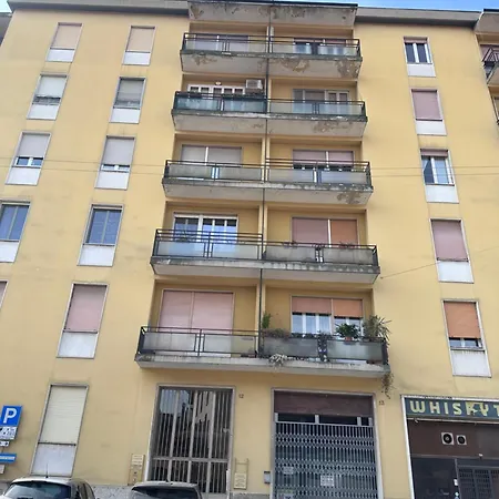 Piazza Vida 12 Palace