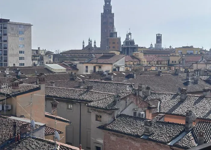 Piazza Vida 12 Palace