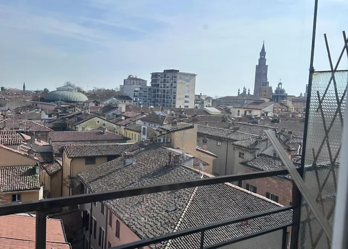 Piazza Vida 12 Palace Pansiyon Cremona