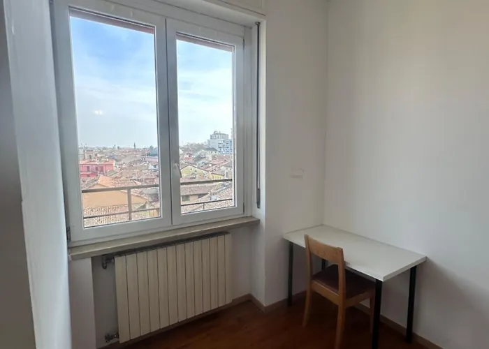 Piazza Vida 12 Palace Pansiyon