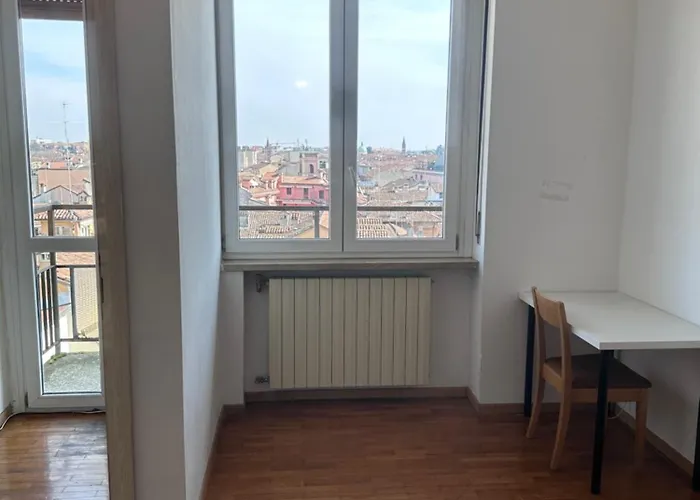 Piazza Vida 12 Palace Pansiyon *