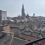 Piazza Vida 12 Palace
