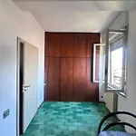 Piazza Vida 12 Palace Δωμάτια σε οικογενειακή κατοικία Κρεμόνα