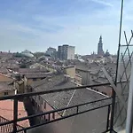 Piazza Vida 12 Palace Δωμάτια σε οικογενειακή κατοικία Κρεμόνα