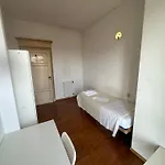 Piazza Vida 12 Palace Δωμάτια σε οικογενειακή κατοικία *