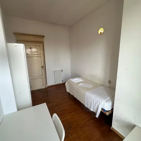 Piazza Vida 12 Palace منزل للإقامة *