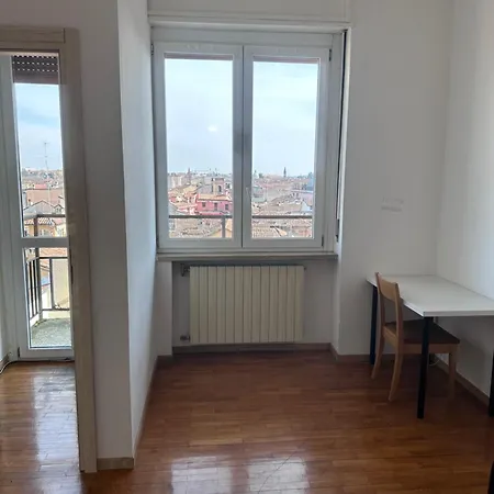 Piazza Vida 12 Palace منزل للإقامة *